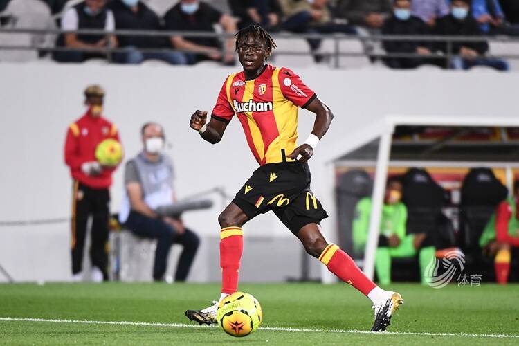 IM电竞游戏平台-中国男篮与开拓者夏联比赛